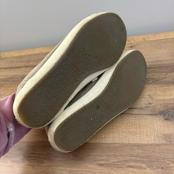 Taos Star Washed Canvas Lace Up Sneakers Women’s - Picture 8 of 10